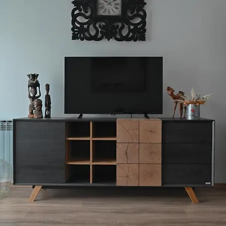 Ariana Apartment