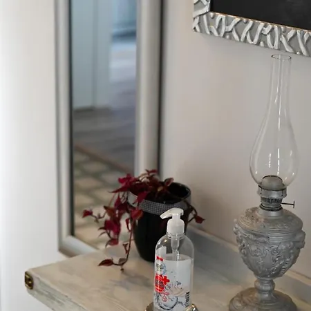 Ariana Apartment